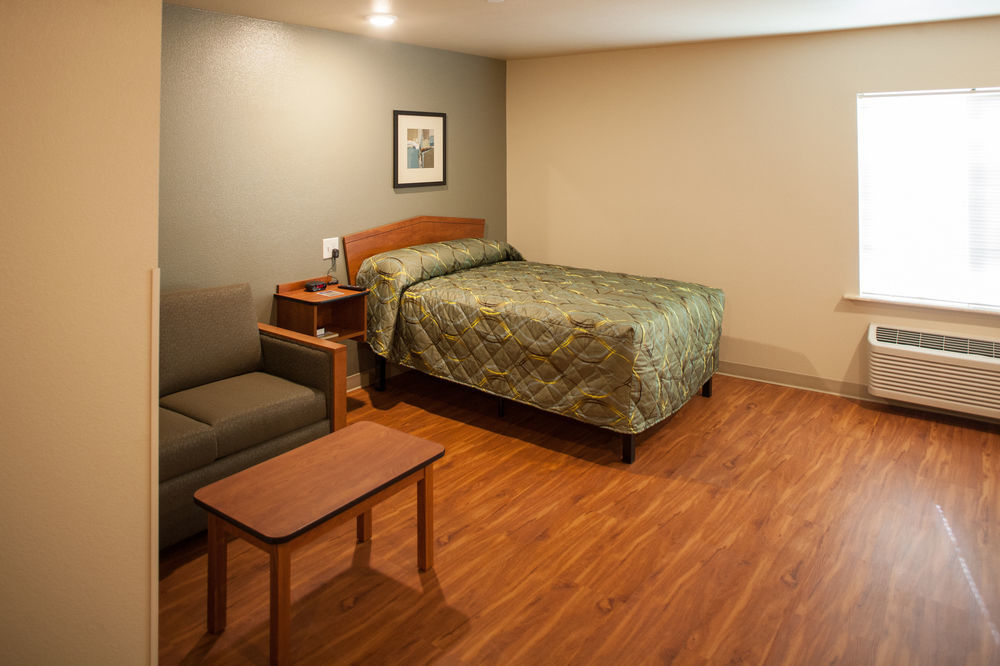 Woodspring Suites オデッサ エクステリア 写真